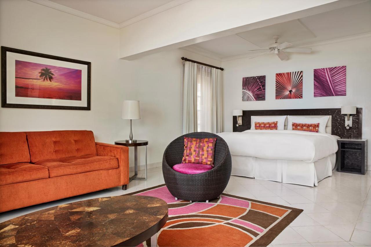Crystal Cove By Elegant Hotels - All-Inclusive Saint James Esterno foto