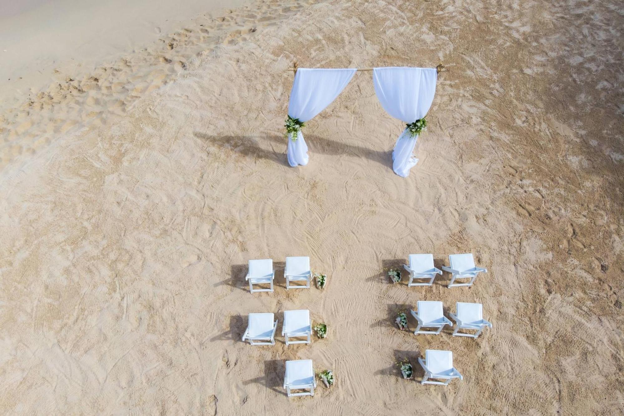 Crystal Cove By Elegant Hotels - All-Inclusive Saint James Esterno foto