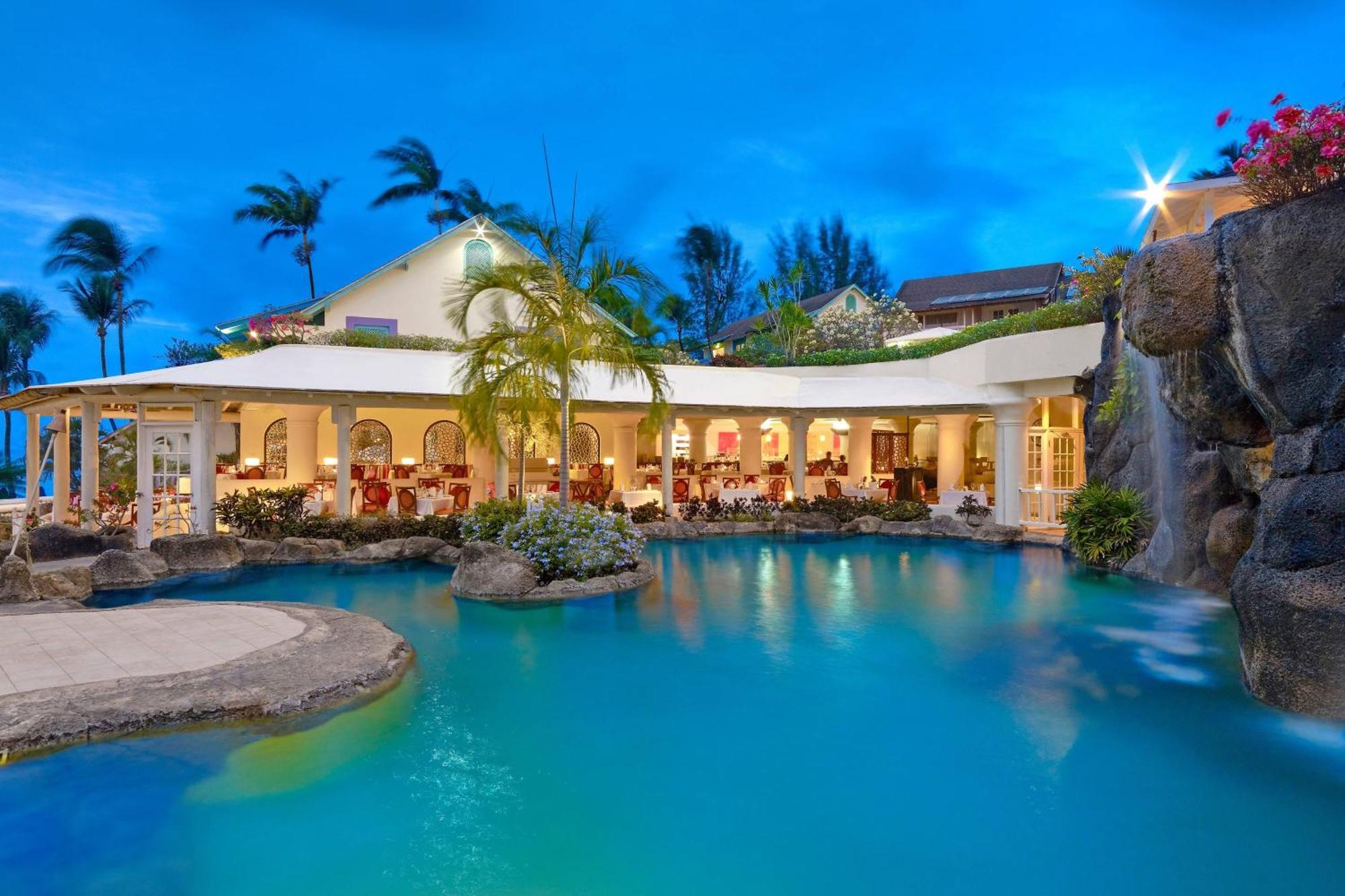 Crystal Cove By Elegant Hotels - All-Inclusive Saint James Esterno foto
