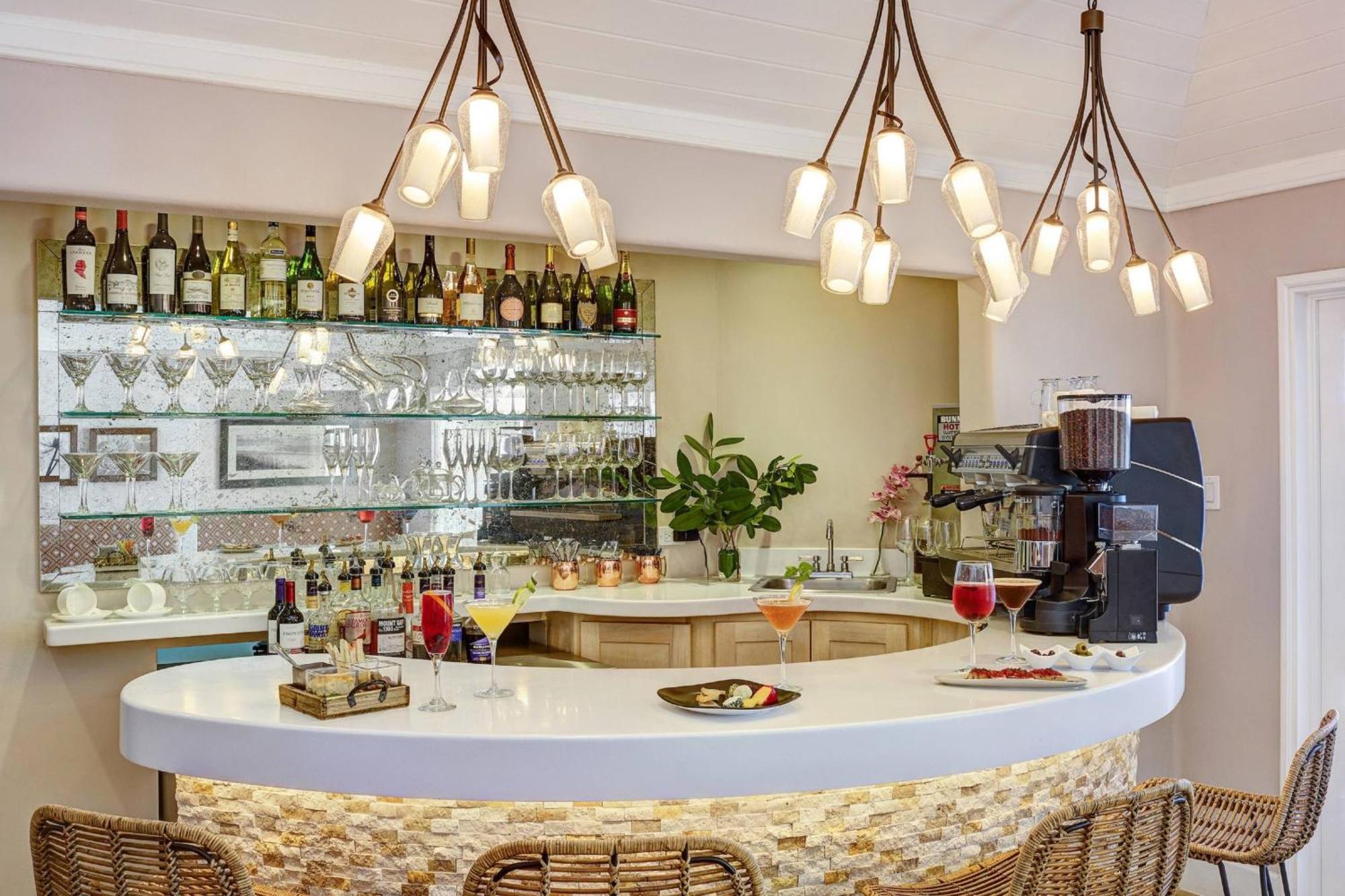 Crystal Cove By Elegant Hotels - All-Inclusive Saint James Esterno foto