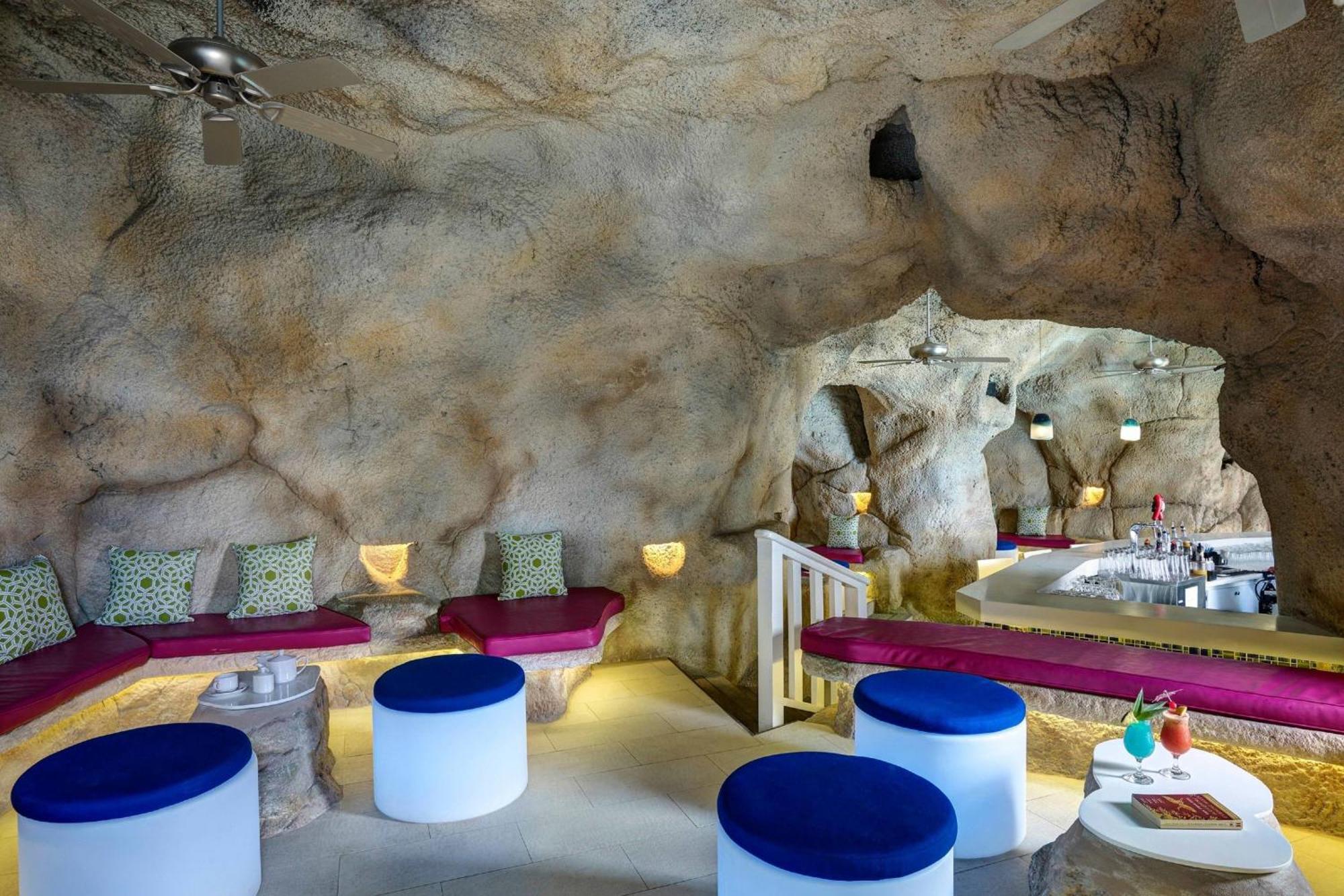 Crystal Cove By Elegant Hotels - All-Inclusive Saint James Esterno foto
