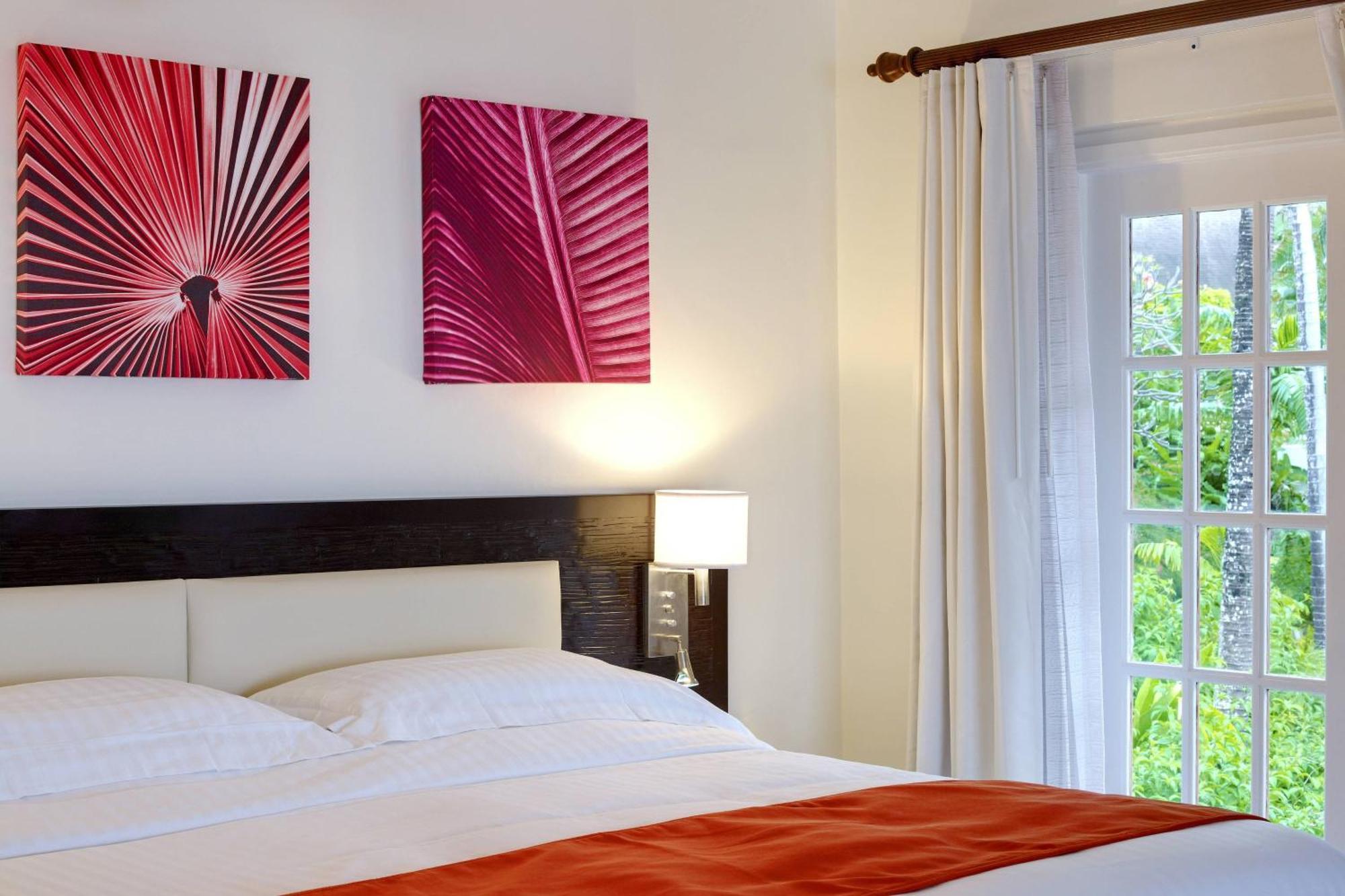 Crystal Cove By Elegant Hotels - All-Inclusive Saint James Esterno foto